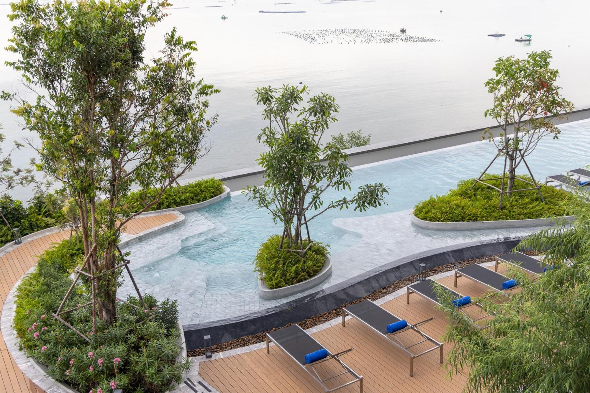 S Sriracha Hotel & Residence Si Racha Exteriör bild
